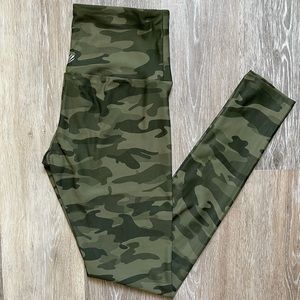 Forever 21 Active Camo Leggings